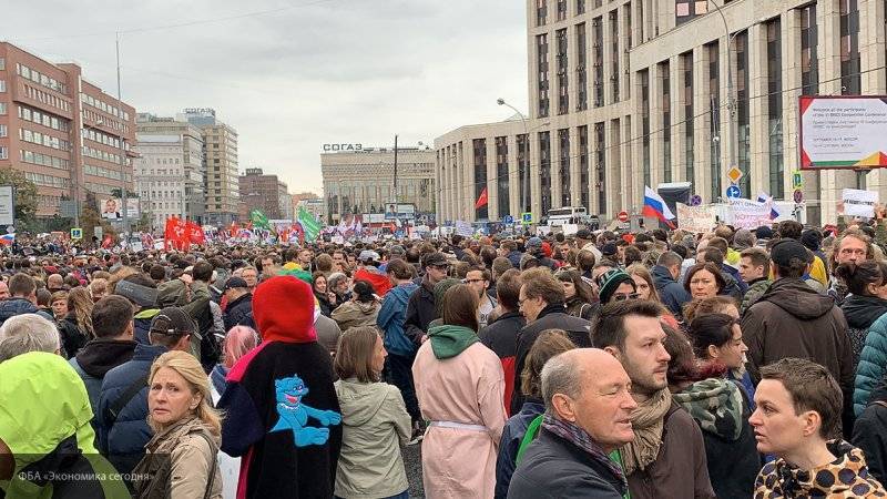 Организаторы московских митингов пытаются создать только провокации, уверены в Крыму