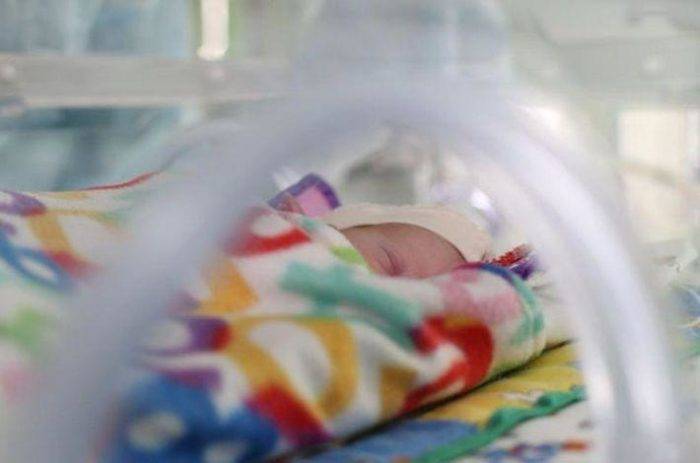 Врачи подмосковного центра спасли новорожденную весом 610 г | PolitNews
