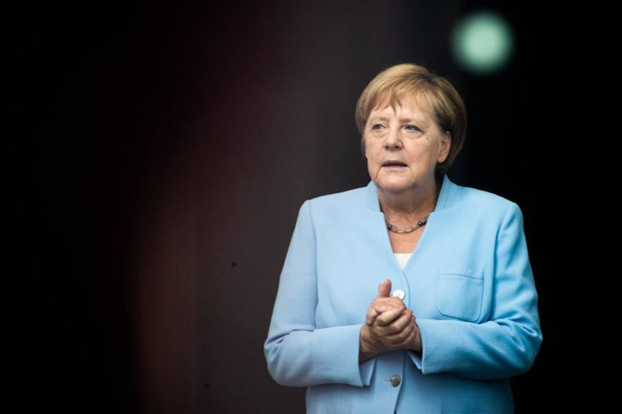 Меркель обвинила Россию в развале ДРСМД