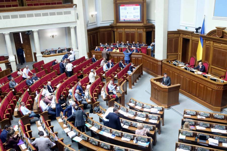 Депутаты Верховной рады поругались из-за русского языка