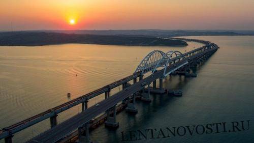 Украинцы не поверили своим глазам – какая-то мистика происходит на Крымском мосту