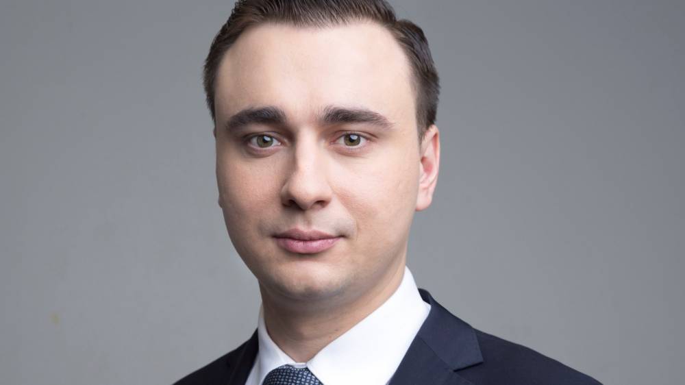 Организатор беспорядков в Москве Иван Жданов сбежал из России