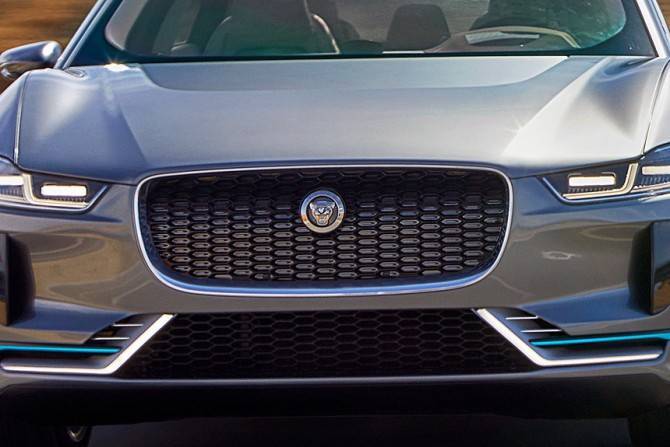 Jaguar Land Rover перейдет на платформу BMW