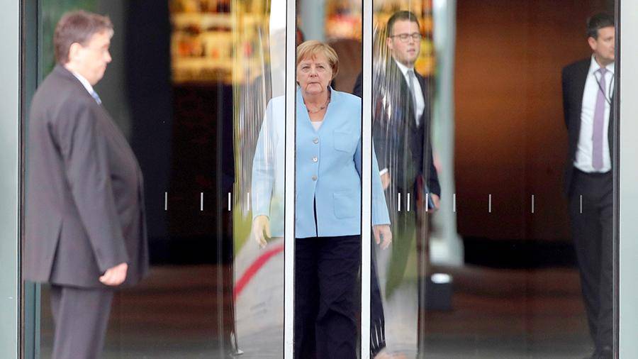 Меркель обвинила Россию в окончании ДРСМД