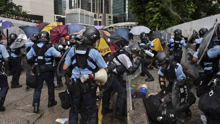 МИД Франции призвал к диалогу для мирного решения кризиса в Гонконге