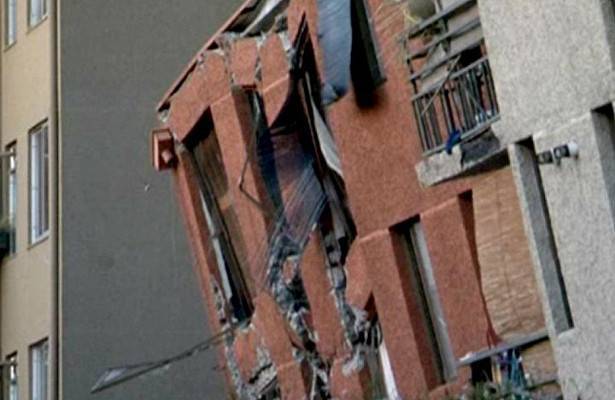 В Чили четыре человека погибли при обрушении жилого дома