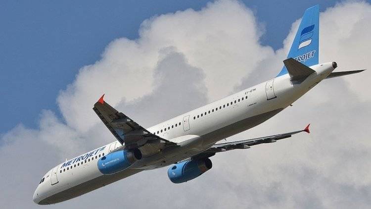 Пассажирский самолет совершил экстренную посадку в аэропорту Жуковский
