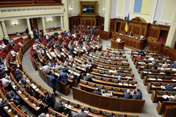 В Верховной Раде заявили о праве на использование русского языка на Украине