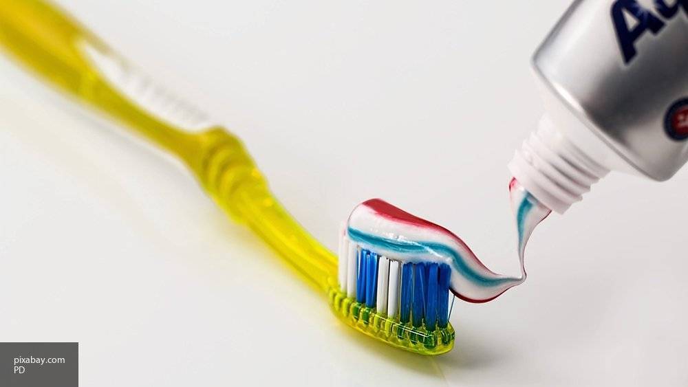 Стоматолог рассказала, как правильно чистить зубы