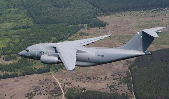 Украина будет поставлять военно-транспортные самолеты в Перу