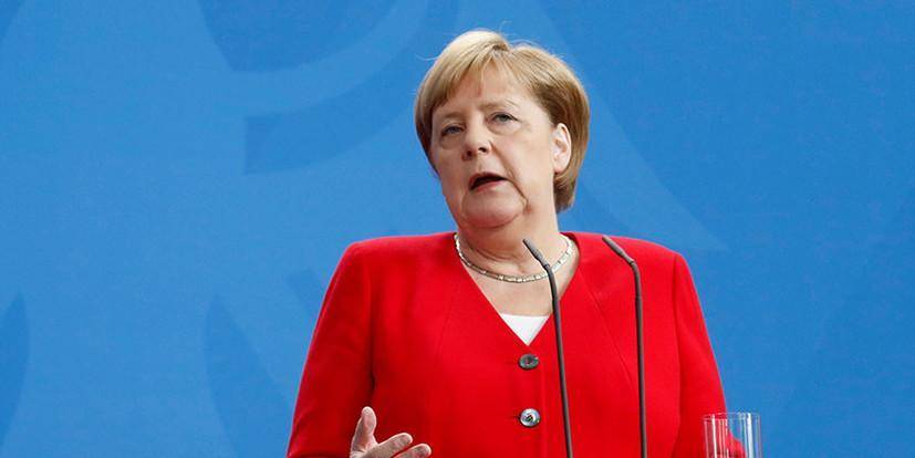Меркель обвинила Россию в коллапсе ДРСМД
