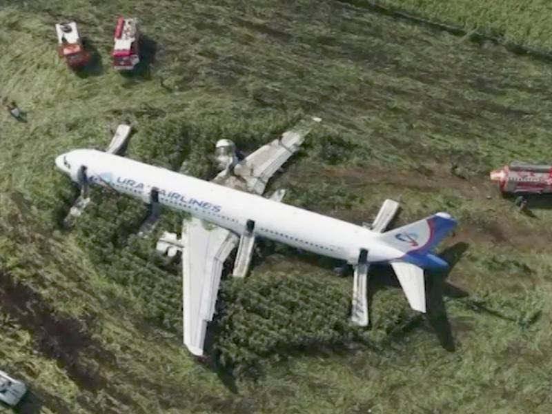 Пилоты аварийно севшего в Подмосковье самолёта хотят вернуться в небо