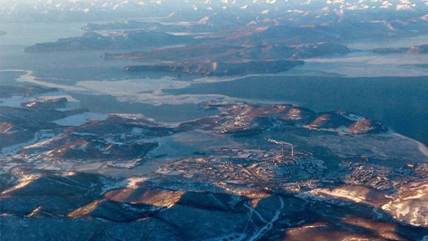 Вулкан Карымский на Камчатке выбросил второй столб пепла за сутки