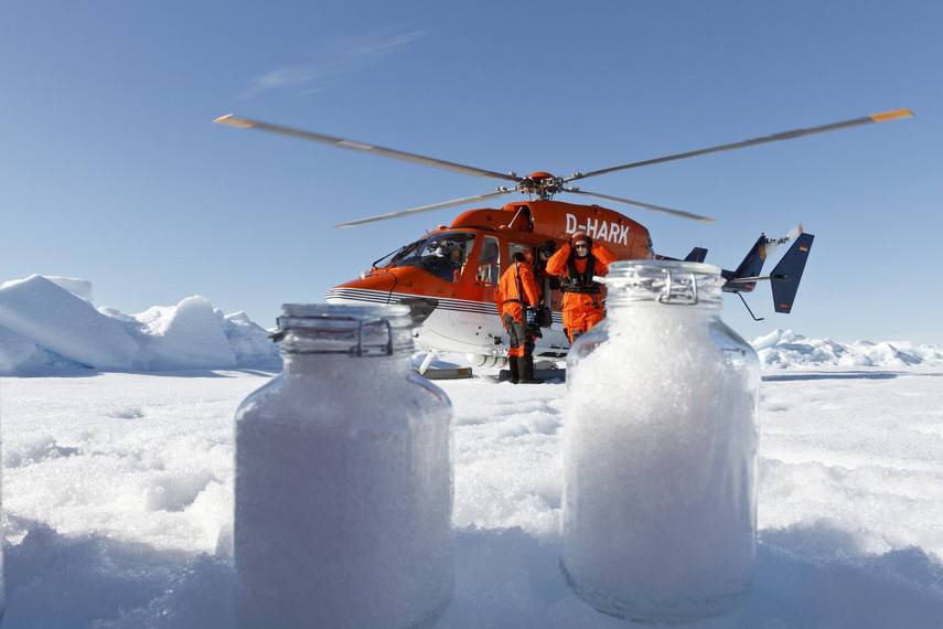 Частицы микропластика попадают в Арктику вместе со снегом