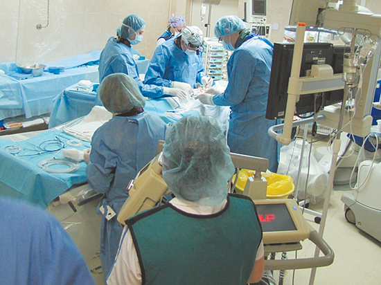 В кардиоцентре бескровной хирургии рассказали об инновационных методах лечения