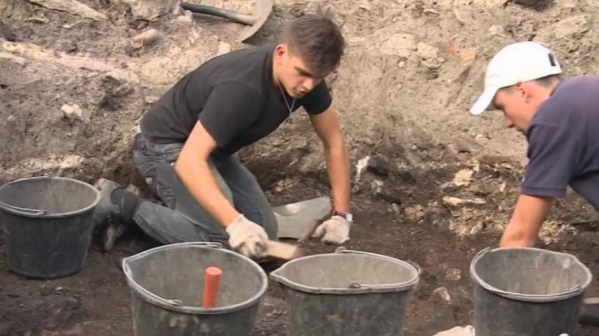 Видео: уникальный артефакт найден в крепости Копорья