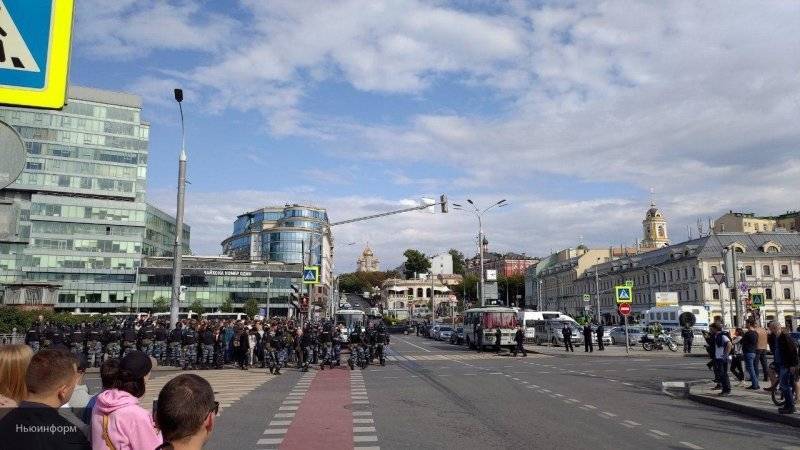 Власти сочли помехой для москвичей и отменили три акции протеста "оппозиции" 24 августа