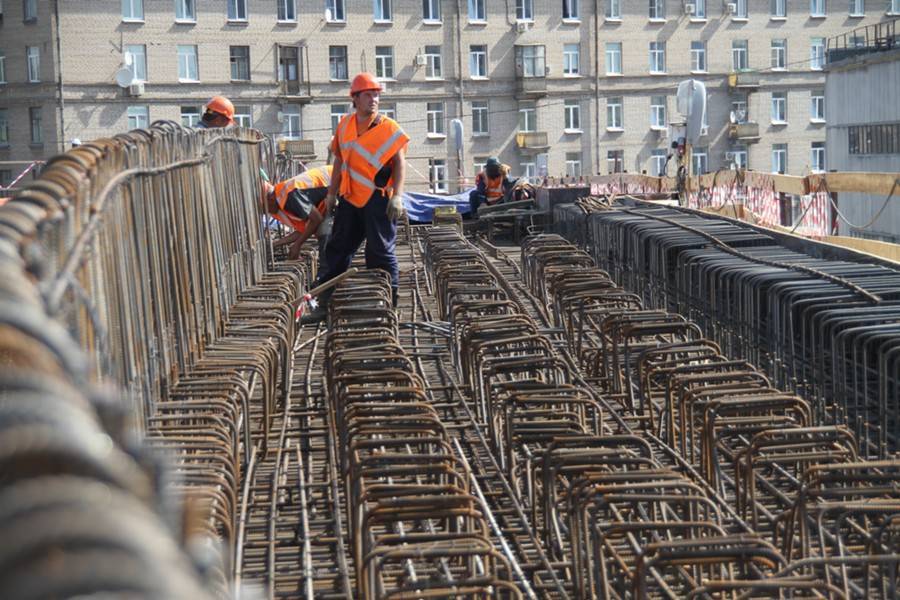 В Москве реконструируют путепровод на 24-25 километре Ленинградского шоссе