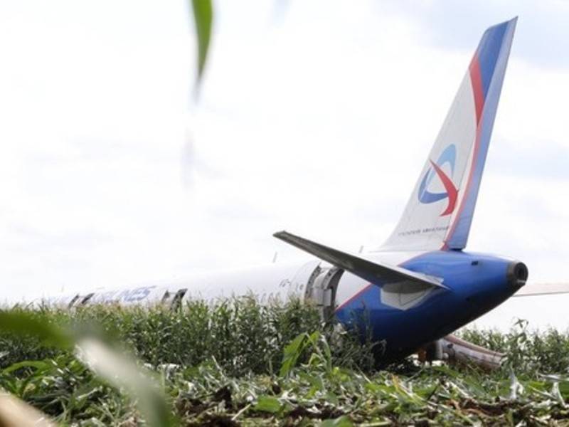 Большинство пассажиров аварийного A320 от полёта в Крым