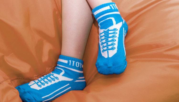 Каждому по паре: на юге Кыргызстана запустили производство носков