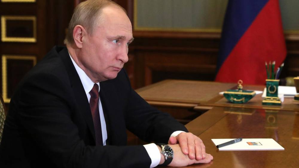 Путин утвердил перенос саммитов БРИКС и ШОС в 2020 году в Петербург