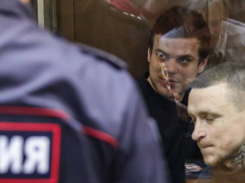 Полиция назвала причину падения свидетельницы по делу Кокорина и Мамаева