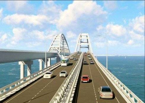 Трафик на&nbsp;Крымском мосте установил два рекорда подряд