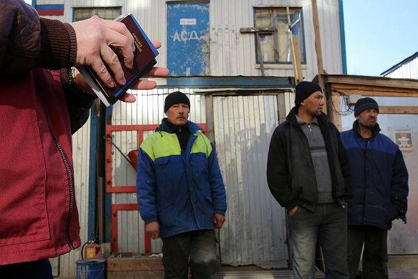 ФСБ впервые за 20 лет назвала число трудовых мигрантов в России