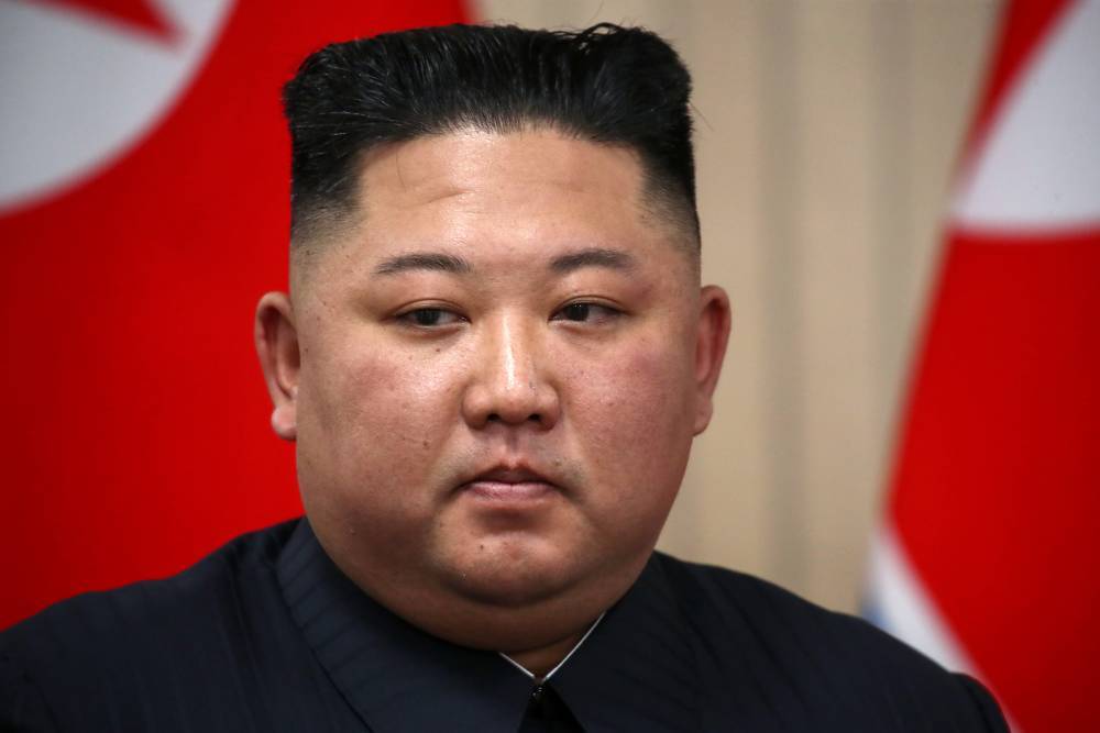 Ким Чен Ын руководил испытаниями нового оружия, запущенного в пятницу. РЕН ТВ