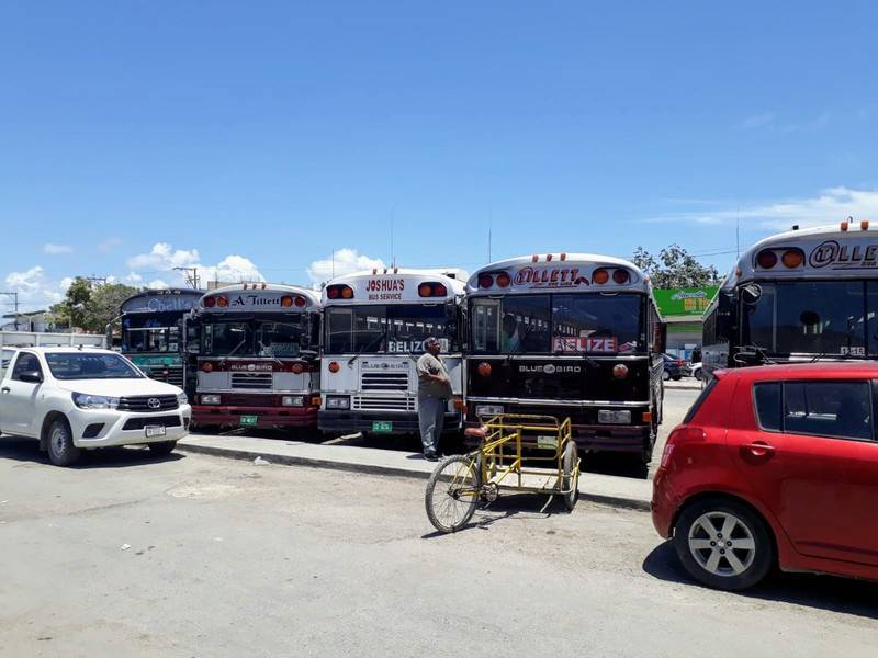 Автобус упал с обрыва в Мексике