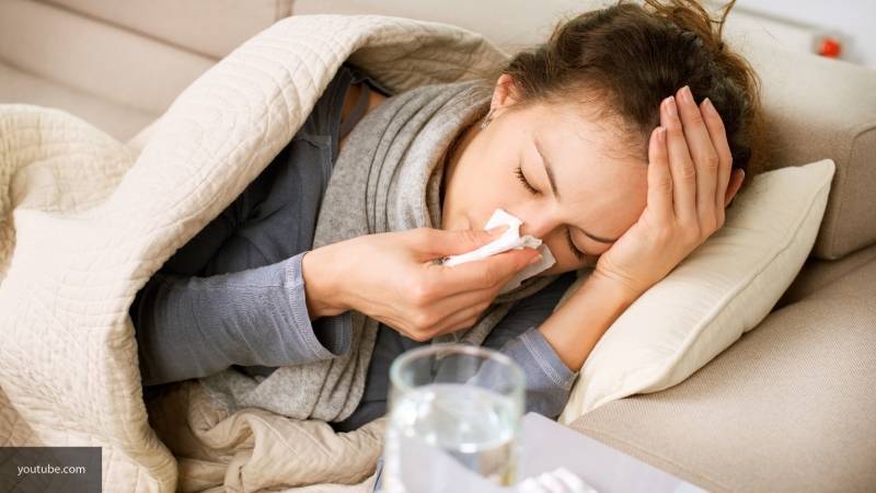 Врач порекомендовал простой способ защиты от простуды и гриппа
