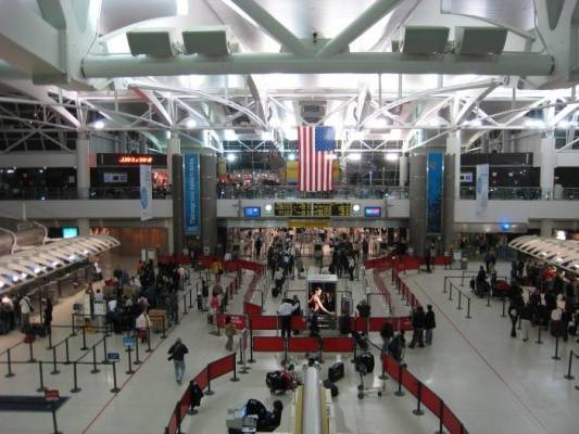 В аэропортах США вышла из строя система таможенного контроля — Происшествия, Новости США