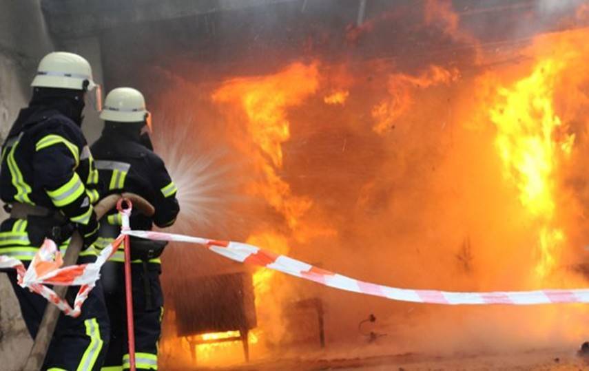 В Одессе горел отель, погибло 8 человек (Видео)