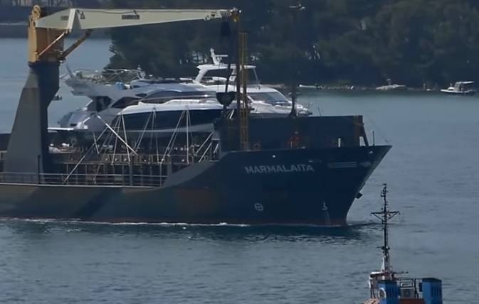 Пираты похитили троих россиян с грузового судна - Cursorinfo: главные новости Израиля