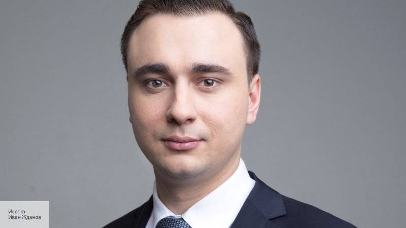Сбежавшего от российского правосудия директора ФБК Жданова, поздравили с днем рождения