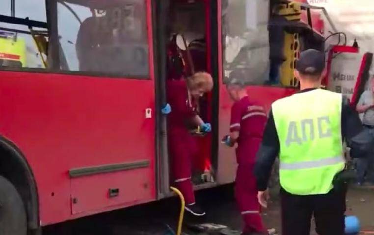 Власти Перми назвали причину аварии с участием автобуса