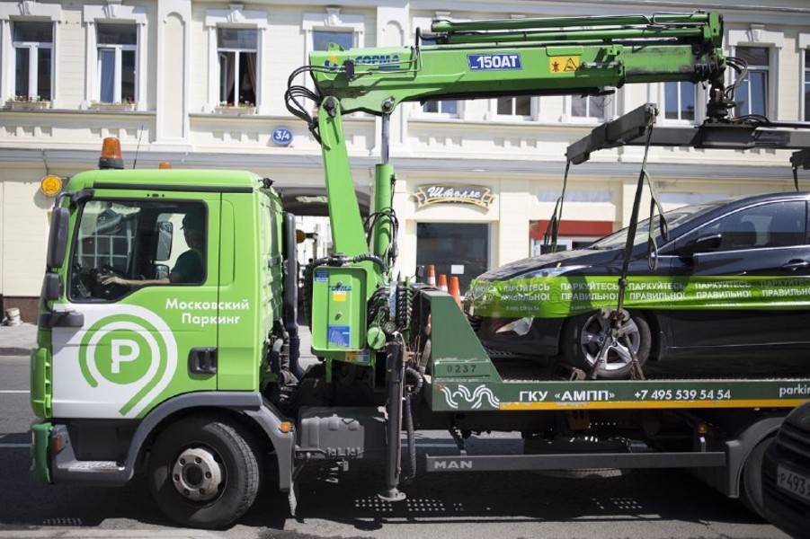 Почти 90% столичных водителей оплатили эвакуацию автомобиля со скидкой с начала года