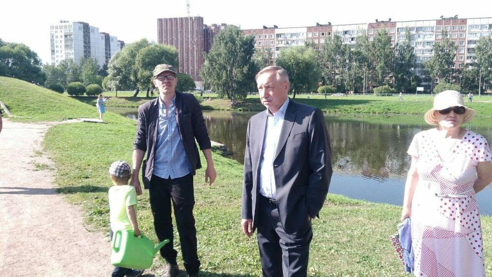 Беглов приехал в парк Малиновка и провел встречу с жителями Красногвардейского района