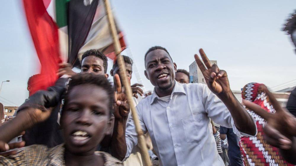 В Судане состоялось подписание соглашения о переходном периоде в стране