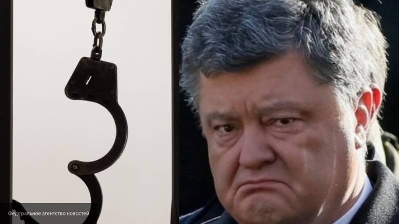 Порошенко обвинили в выводе 8 млрд долларов из Украины за годы президентства