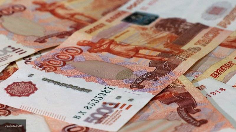 Экономист назвал более доходные альтернативы депозитам в рублях и валюте