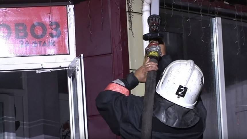 Видео: в Одессе пожар в гостинице унес жизни восьми человек
