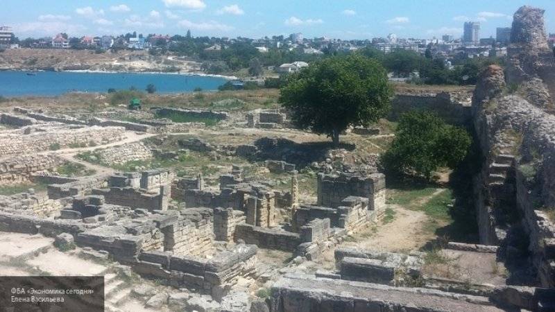 Археологи обнаружили в Крыму уникальное захоронение времен греческой колонизации