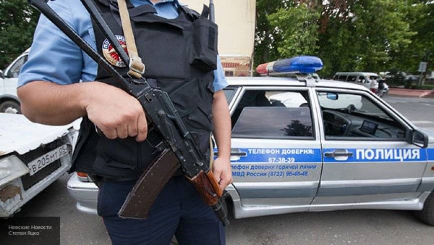 Три человека пострадали при стрельбе на оптовом рынке в Петербурге