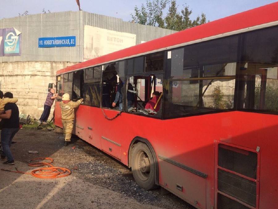 СК выясняет обстоятельства ДТП с участием автобуса в Перми