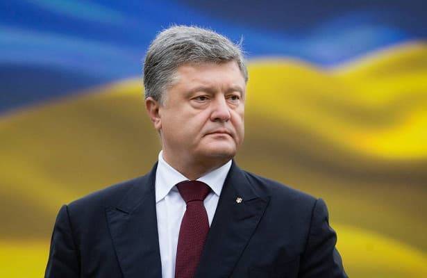 Порошенко назвал себя президентом Украины