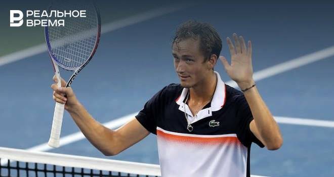 Российский теннисист Медведев обыграл Джоковича и вышел в финал турнира в США