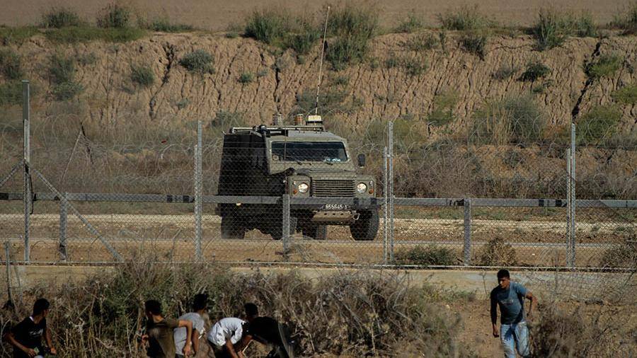 Несколько палестинцев убиты при попытке пересечь границу Газы