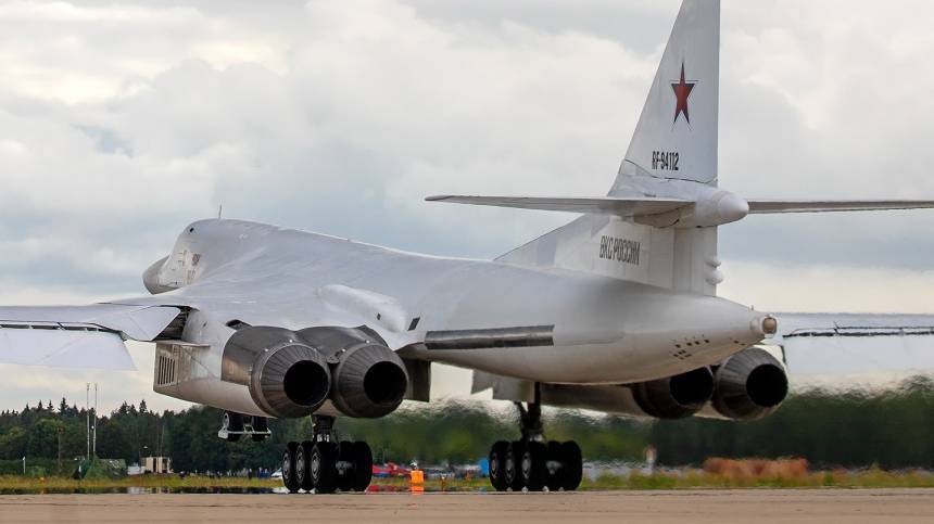 Бомбардировщики Ту-160 на Чукотке совершали плановые полеты