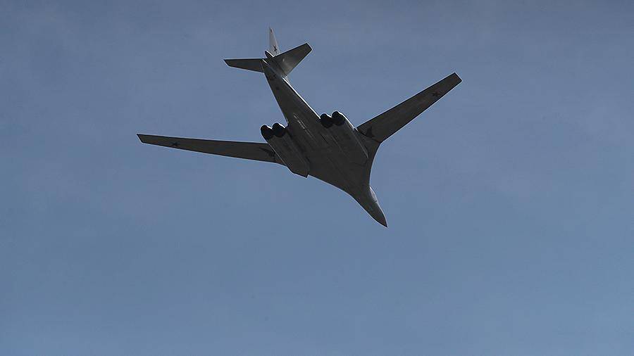 Шойгу назвал полет бомбардировщиков Ту-160 на Чукотку плановой работой